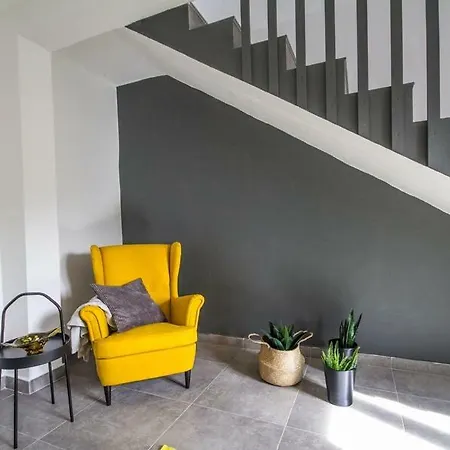 Mamma Mia Villa *