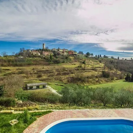 Mamma Mia Villa *